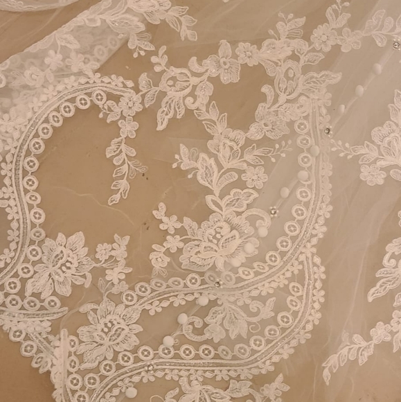 Weddind dress - Picture 4 of 4